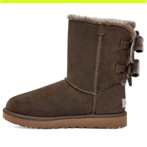 Ugg Bailey Mini Bailey Bow ll Boot Size 6 NEW - Picture 1 of 16